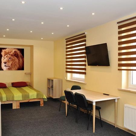 Riga City Center Quiet Apartment With Free Private Parking Exterior foto